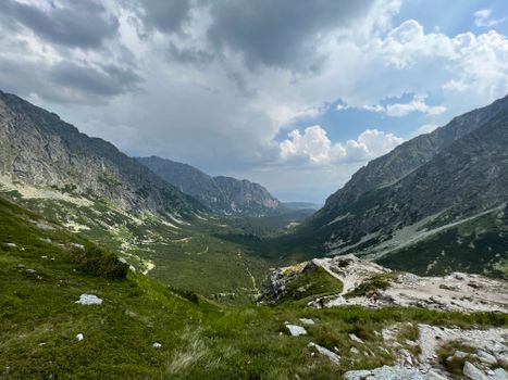 Plánovanie rodinnej turistiky v slovenských horách: Sprievodca bez stresu
